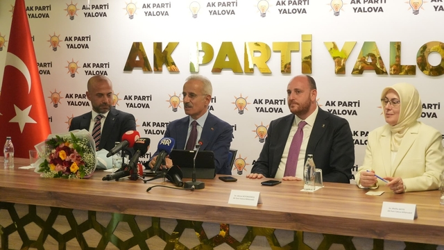 Bakan Uraloğlu: Yalova-Armutlu Yolu seyahat süresini 1 saatten 30 dakikaya düşürdük (2)