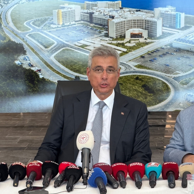 Bakan Memişoğlu'ndan Karadeniz insanına kilo uyarısı
Sağlık Bakanı Kemal Me...