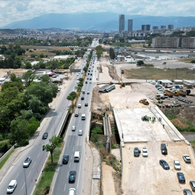 Başkan Vekili Biba, Mudanya Yolu'nda ulaşımı rahatlatacak projeleri inceled...