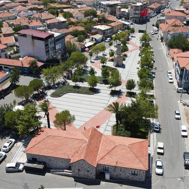 Helvacı'da kültür, sanat ve müzik şöleni
Helvacı'nın kültürel mirası şenlik...