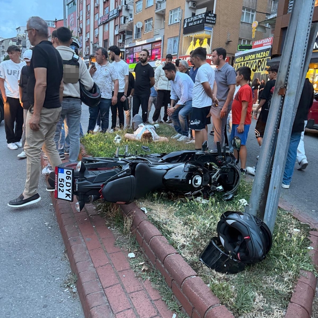 Karadeniz Ereğli'de otomobil ile motosiklet çarpıştı: 1 yaralı