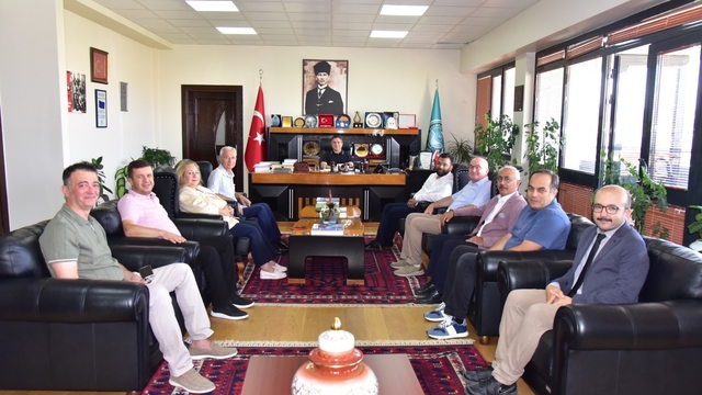 Balıkesir Üniversitesi'nde Uluslararası Bilim Buluşması
Cardiff Üniversitesi Akademisyenleri Tıp Fakültesi'nde Bilimsel Deneyimlerini Paylaştı