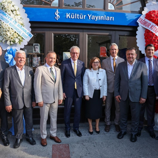 İş Bankası Kültür Yayınları'nın Gaziantep kitabevi açıldı
