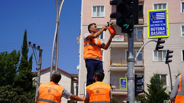 Güvenli ulaşım için 269 kavşakta bakım