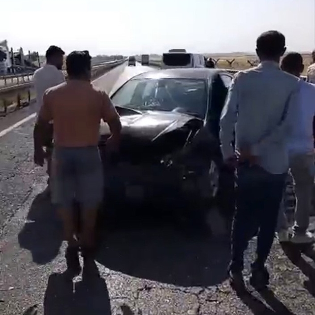 Mardin'de kamyonet ile otomobil çarpıştı: 1 yaralı