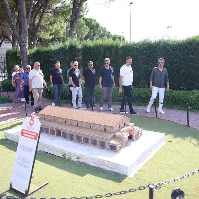 Türkiye'nin dört bir yanından gelen müdürler Şehzadelerpark'a hayran kaldı