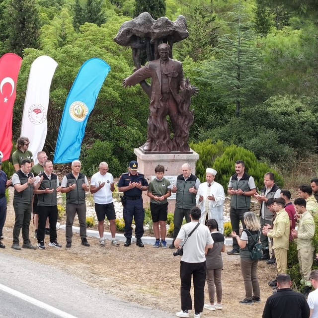 Çanakkale'de 32 yıl önce şehit olan Orman Bölge Müdürü'ne vefa