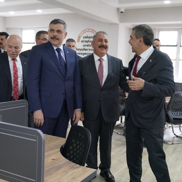 Bakan Çiftçi ve Bakan Tekin'den Palandöken Belediyesi'ne övgü
Palandöken'in...