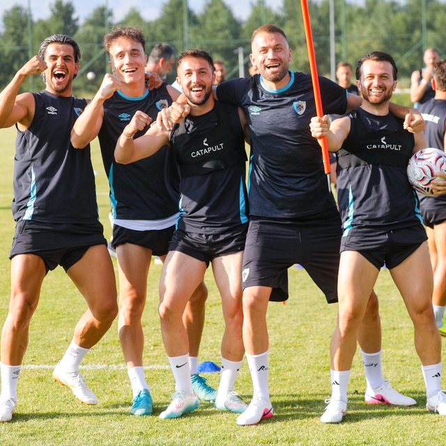 Erzurumspor FK, ikinci etap kampını tamamladı