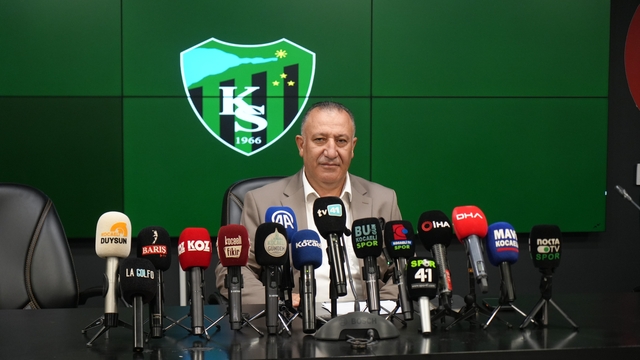 Kocaelispor'da Keita, Nonge ve Churlinov için ayrılık hazırlığı
Kocaelispor Basın Sözcüsü Haşmet Uçar: "Gidenlerin yerine daha üst segment oyuncular gelecek"