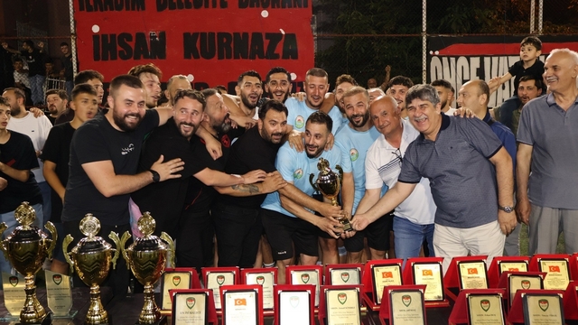 Samsun'da Şehitlere Saygı ve Vefa Futbol Turnuvası