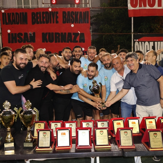 Samsun'da Şehitlere Saygı ve Vefa Futbol Turnuvası