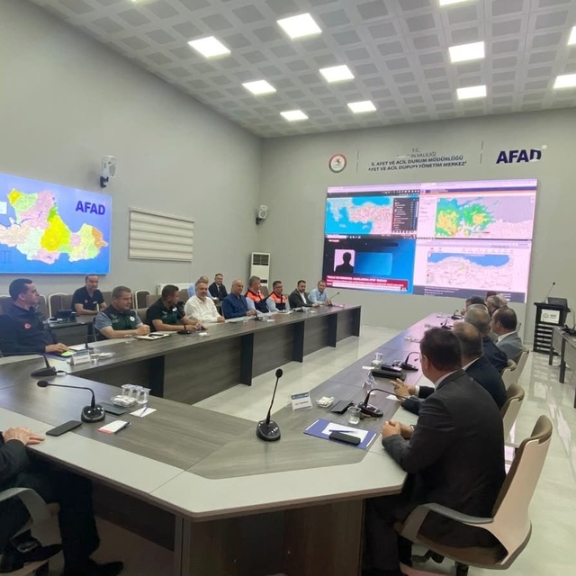 Samsun'da turuncu kodlu meteorolojik uyarı için tedbir toplantısı