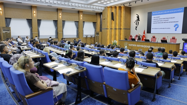 Büyükşehir'den 'Nesilden Nesil'e Geleceğin İnşası Aile konulu kurum içi eğitim