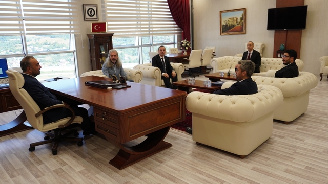 BARÜ'nün mühendislik programları akreditasyon başarılarını 5 yıla tamamladı