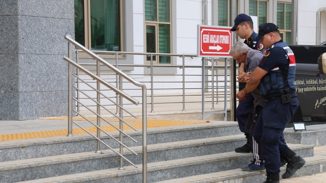 Adana'da 7 yıldır firari olan uyuşturucu hükümlüsü yakalandı