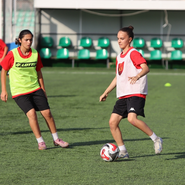 Kayseri Kadın Futbol Kulübü, Süper Lig'e hazırlanıyor
Kayseri Kadın Futbol...