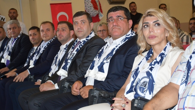 Erciyes 38 FSK yeni başkanı Latif Ersoy oldu
Erciyes 38 FSK Olağanüstü Genel Kurulu yapıldı