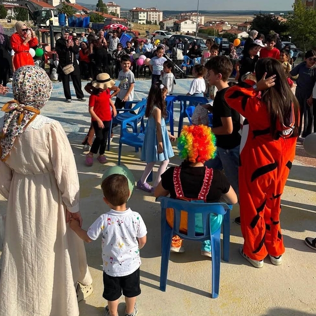 Altıntaş'ta "Çocuk Şenliğine yoğun ilgi