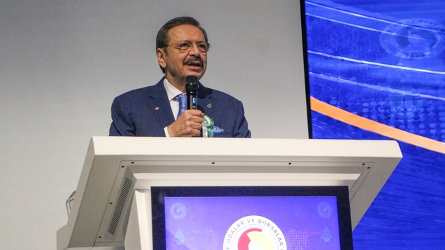 Hisarcıklıoğlu: Üretim yapmaya devam eden her kardeşim madalya almaya hak ediyor