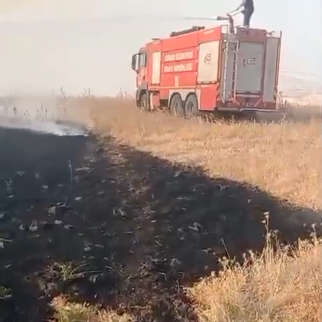 Batman'da 150 dönümde etkili olan anız yangını söndürüldü