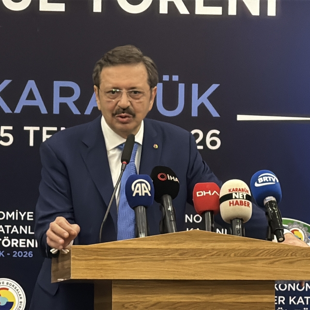Hisarcıklıoğlu: Üretim yapmaya devam eden her kardeşim madalya almaya hak e...