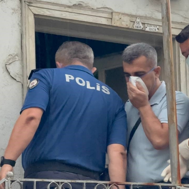 Ağır koku acı gerçeği ortaya çıkardı: 73 yaşındaki adam evinde ölü bulundu