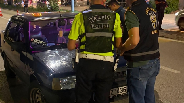 Edirne polisinden şok uygulama
