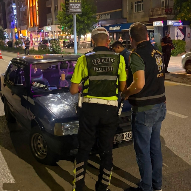 Edirne polisinden şok uygulama