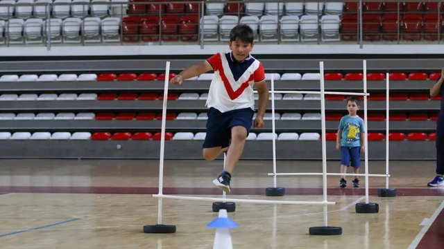 Kur'an kursu öğrencileri sporla buluştu