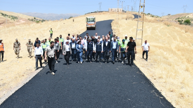 Şırnak'ta köy yollarında asfalt seferberliği: 2026'da 150 kilometrelik yol ağı yenileniyor