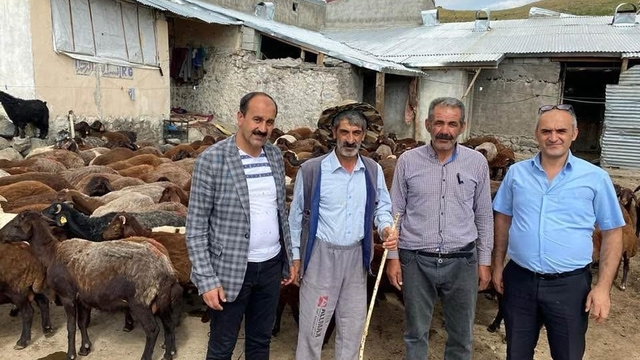 Ağrılı çiftçilere müjde: Yetiştiricilere yüzde 50 hibeli makine ve uygun fiyatlı hayvan ilaçları desteği
