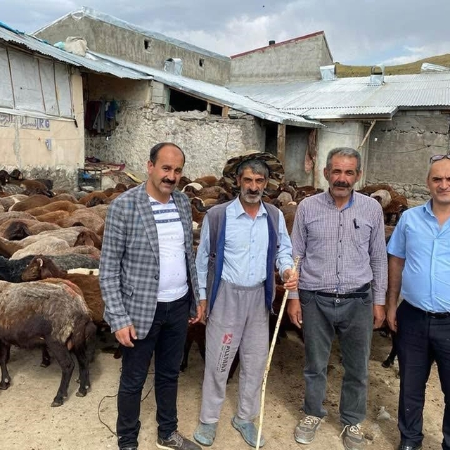 Ağrılı çiftçilere müjde: Yetiştiricilere yüzde 50 hibeli makine ve uygun fi...