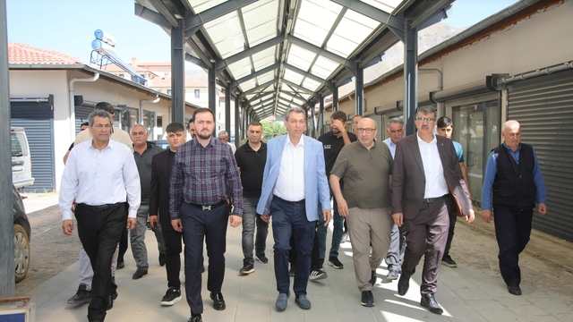 Elazığ'da AK kadro, saha çalışmalarını sürdürüyor