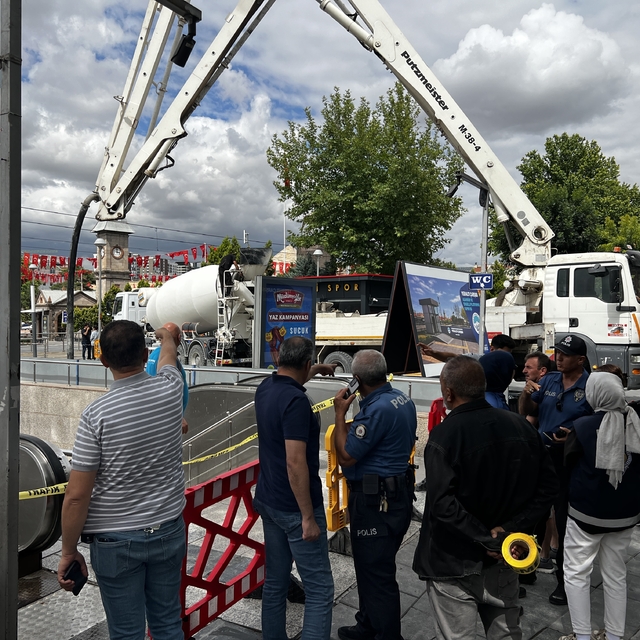 Kayseri'de beton mikserinin pompası patladı; 1 yaralı