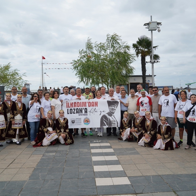 Samsun'da Lozan'ın 103. yılında Ata'ya Saygı Koşusu düzenlendi