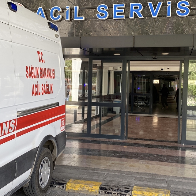 Elazığ'da üstüne çorba dökülen 7 aylık bebek tedavi altına alındı