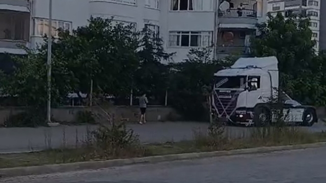 Düğün konvoyunda havalı korna çalan 8 kamyon sürücüsüne 168 bin TL ceza