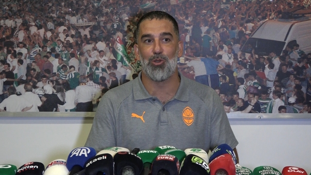 Arda Turan'dan Bursaspor'a ve taraftara övgü
Shakhtar Donetsk Teknik Direktörü Arda Turan:
"Şampiyonlar Ligi'nde bile böyle atmosfer az görülür. Bursaspor, hak ettiği yere gelecektir"
