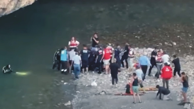 Adıyaman'da Cendere Çayı'na giren genç boğuldu