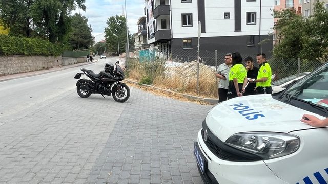 Tavşanlı'da otomobil ile motosiklet çarpıştı: 1 yaralı