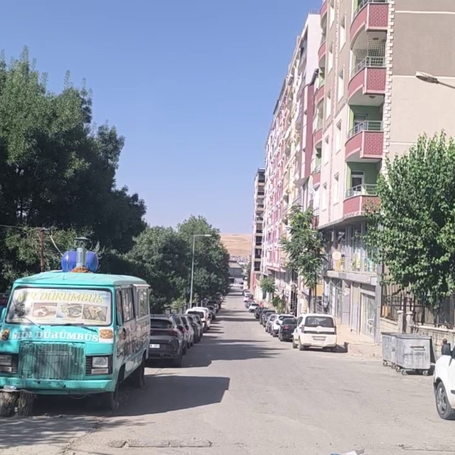 Kurtalan'da sıcak hava sokakları boşalttı
