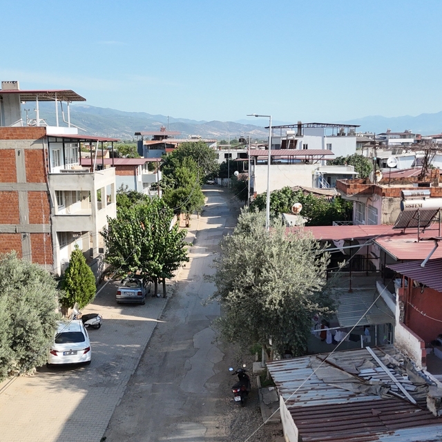 Nazilli'de 10 sokakta asfalt mesaisi başladı