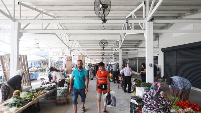 Yenilenen Yatağan pazaryerinden halk da, esnaf da memnun