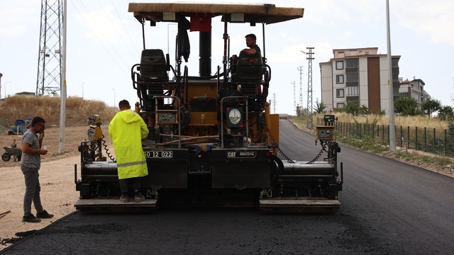 Gölbaşı Caddesi yeni yüzüne kavuştu