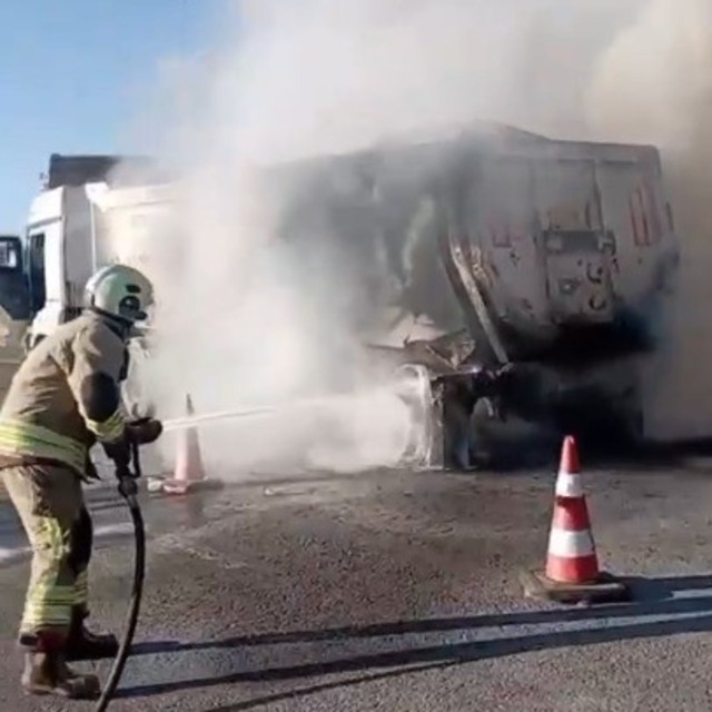 Kahramanmaraş'ta kamyon yangını