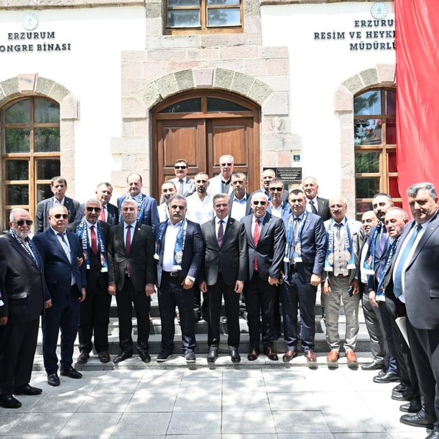 İzmir'deki Erzurumlular memleket ziyareti ile hasret giderdi