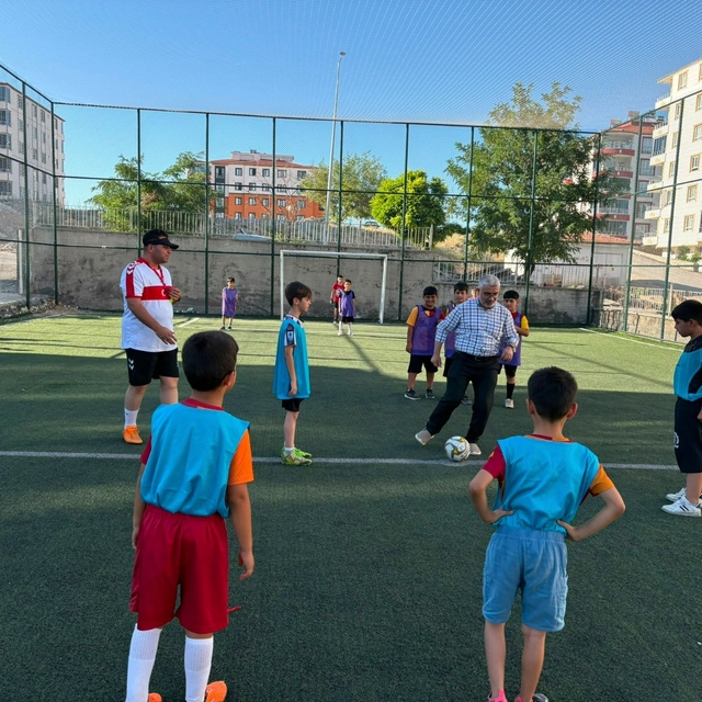 Besni'de Yaz Kur'an Kursları arası futbol turnuvası başladı