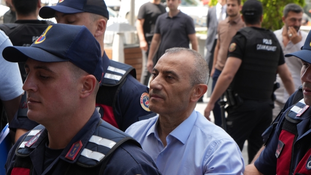 Erzurum Cumhuriyet Başsavcılığı: "Gülistan Doku olayında birçok suç fiilini barındıran organize bir yapı içerisinde işlenmiş"
"Tuncay Sonel'in koordinesinde yerel bürokratik unsurlar ve kamu görevlileri vasıtasıyla delillerin organize bir şekilde karartıldığına dair somut emareler elde edildi"