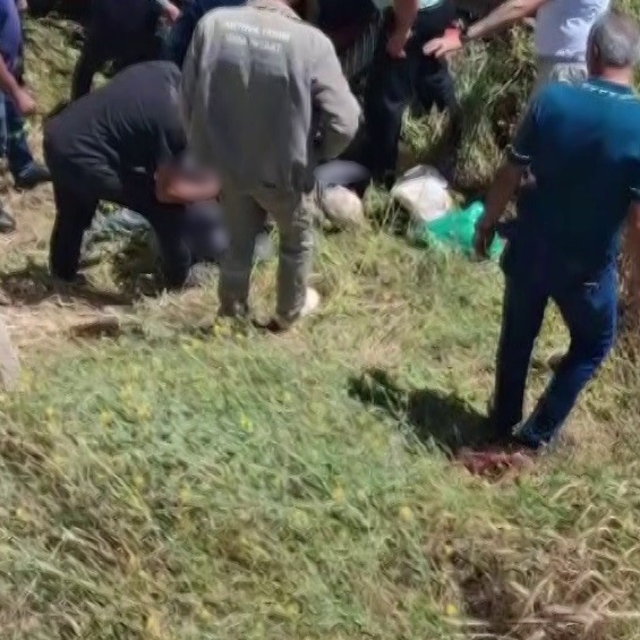 Tokat'ta otomobille çarpışan traktör şarampole devrildi: 1 ölü
